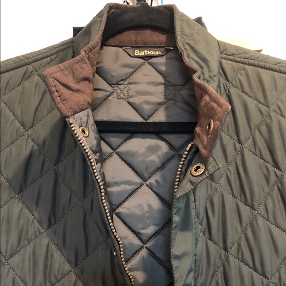 Barbour Quilted Vest in Dark Green - Picture 2 of 3